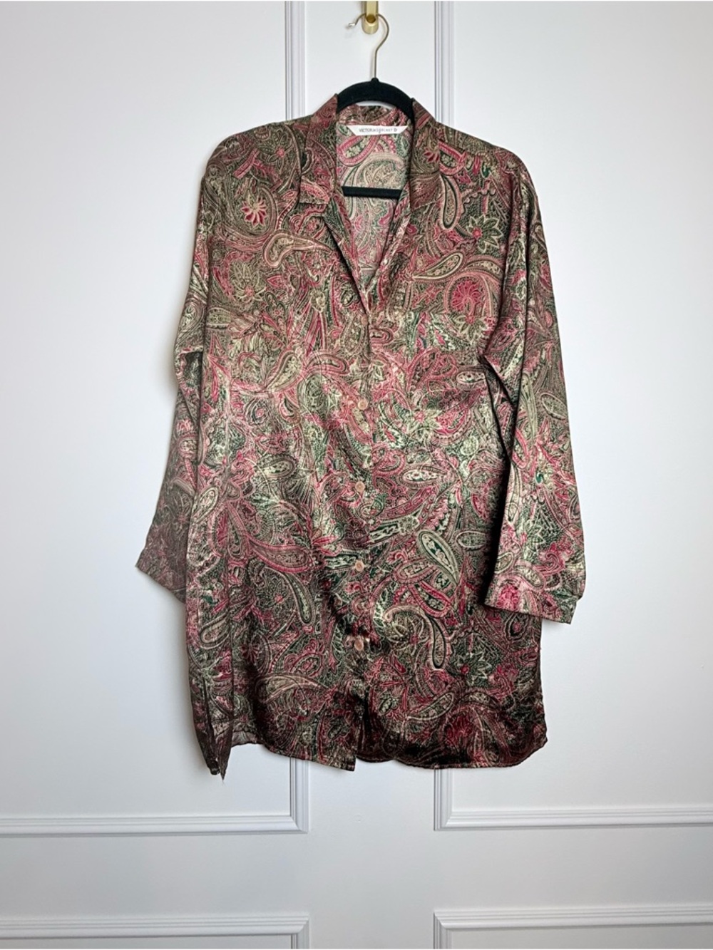Victoria's Secret Red,Green & Gold Paisley Satin Longline Pajama Top